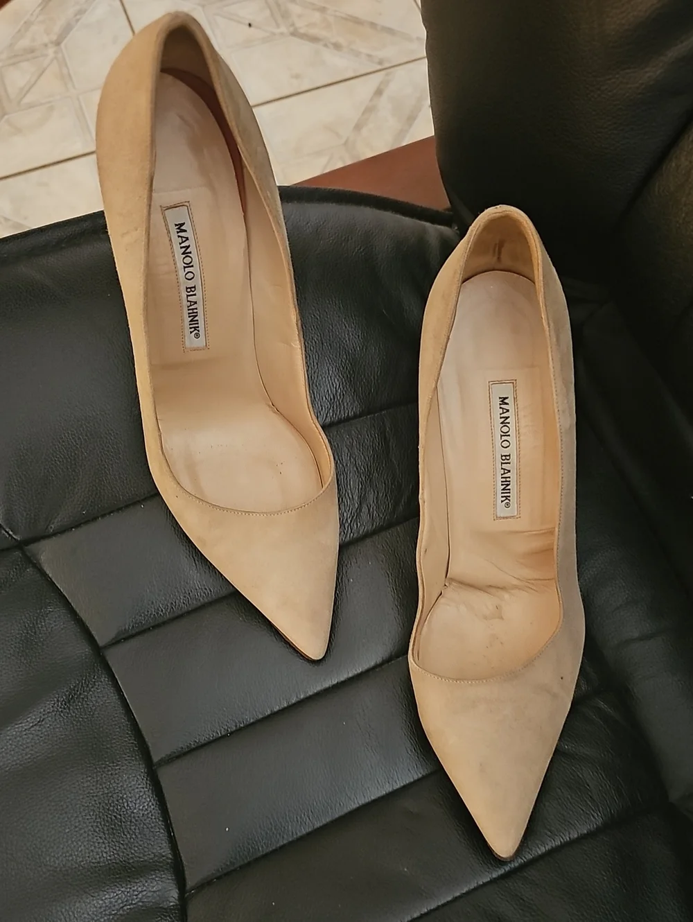 Manolo Blahnik Beige Suede Pointed-Toe Pumps